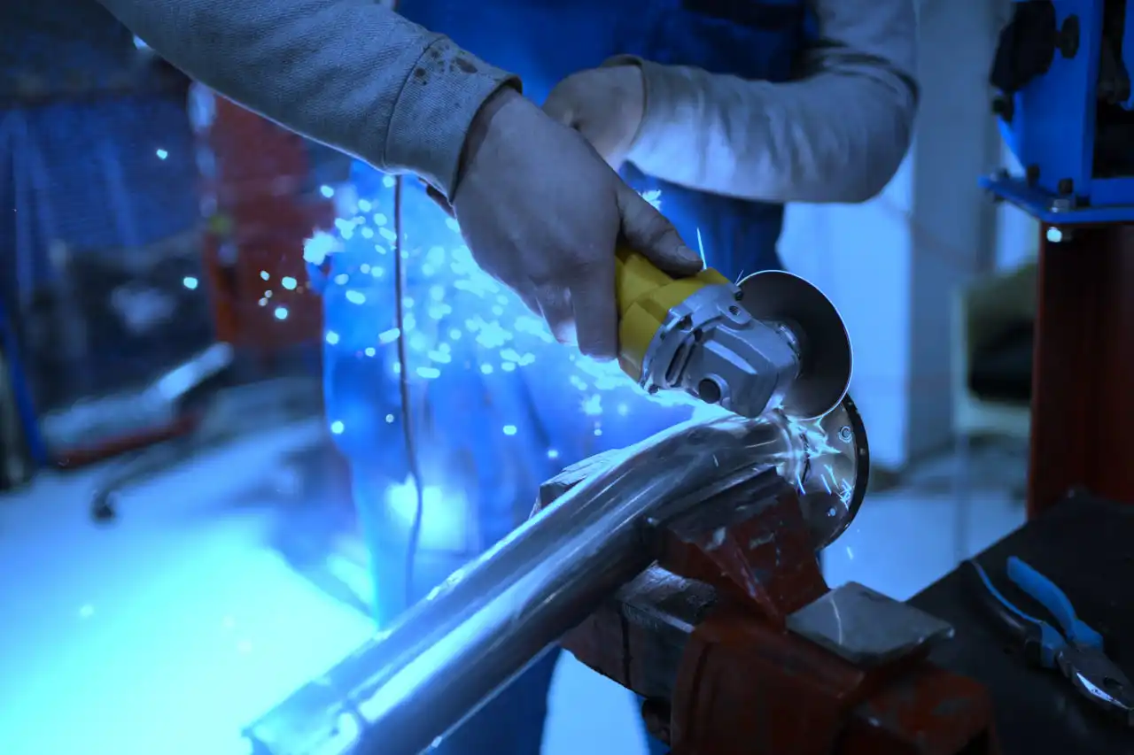 Importance of experience monitoring for deskless and frontline workers using feedback kiosk